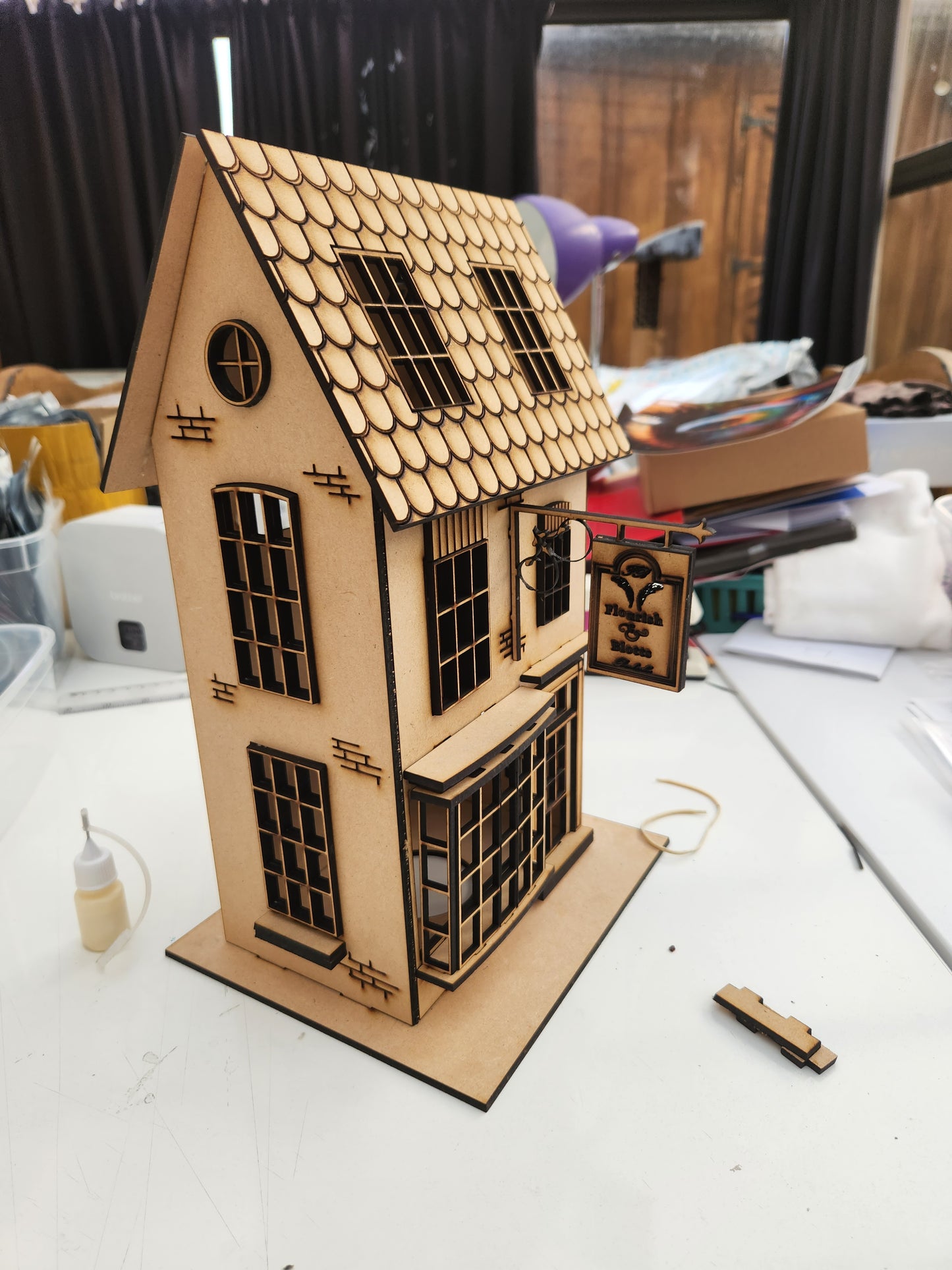 Potter House: Flourish And Blotts Bookstore Kit