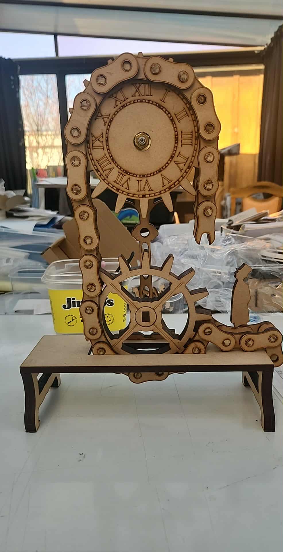 CHAIN GEAR CLOCK