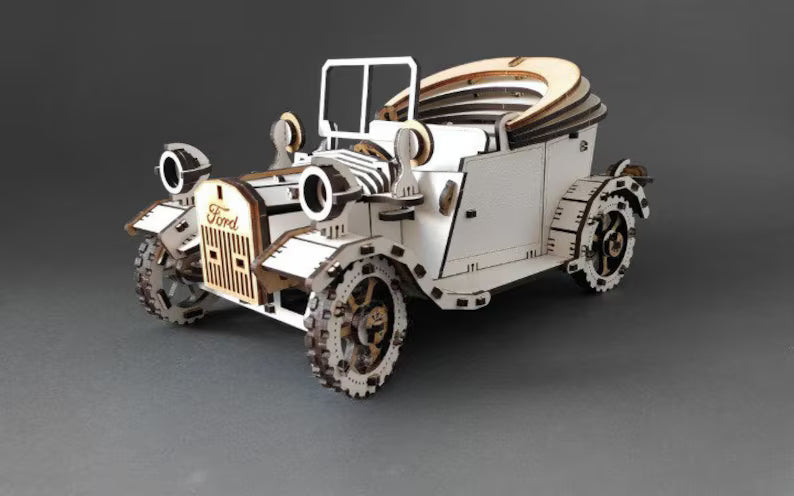 CLASSIC WOODEN RETRO CAR
