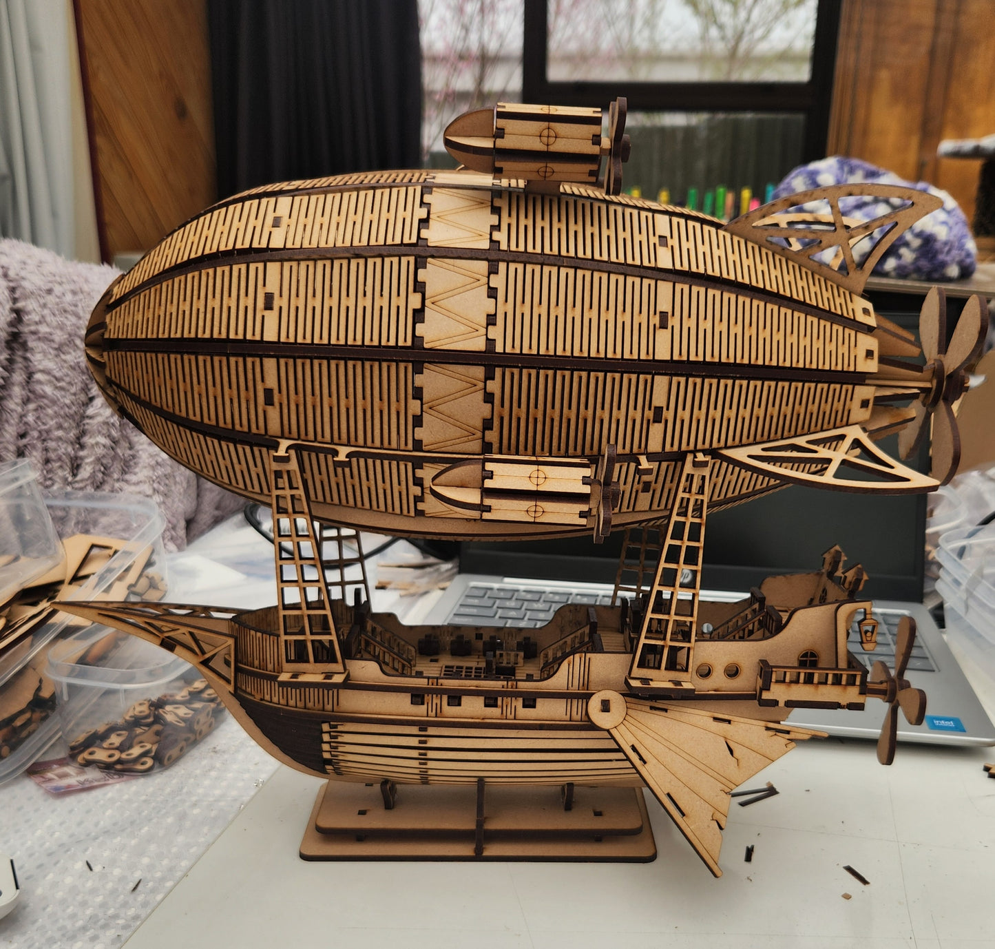STEAMPUNK AIRSHIP